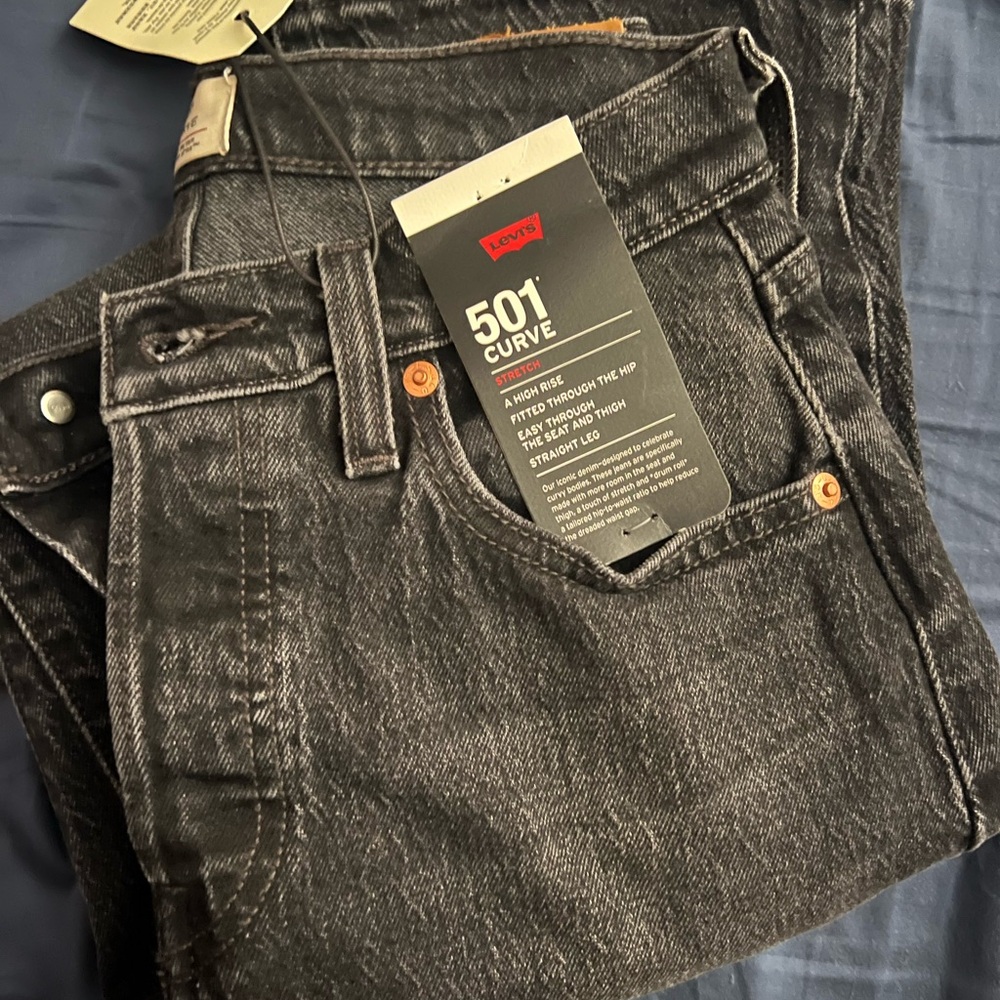 Levis 501 Curve Black Jeans